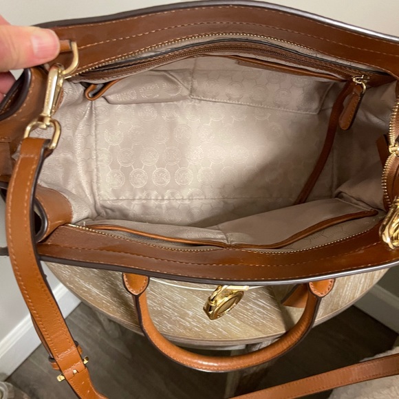 Michael Kors Bag - Picture 3 of 7